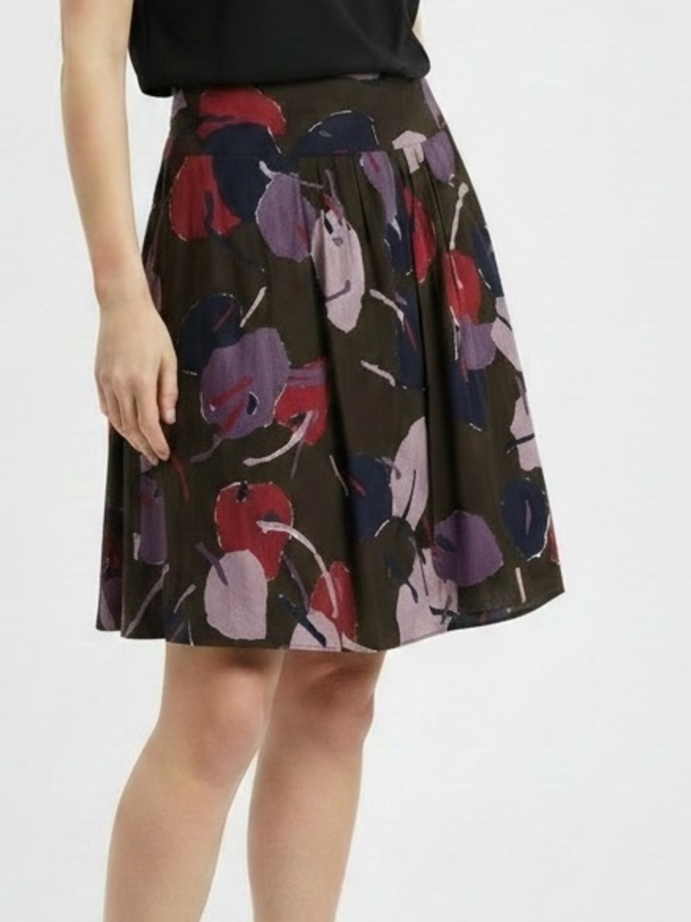Mossimo Falling Leaves Full Skirt Size 8